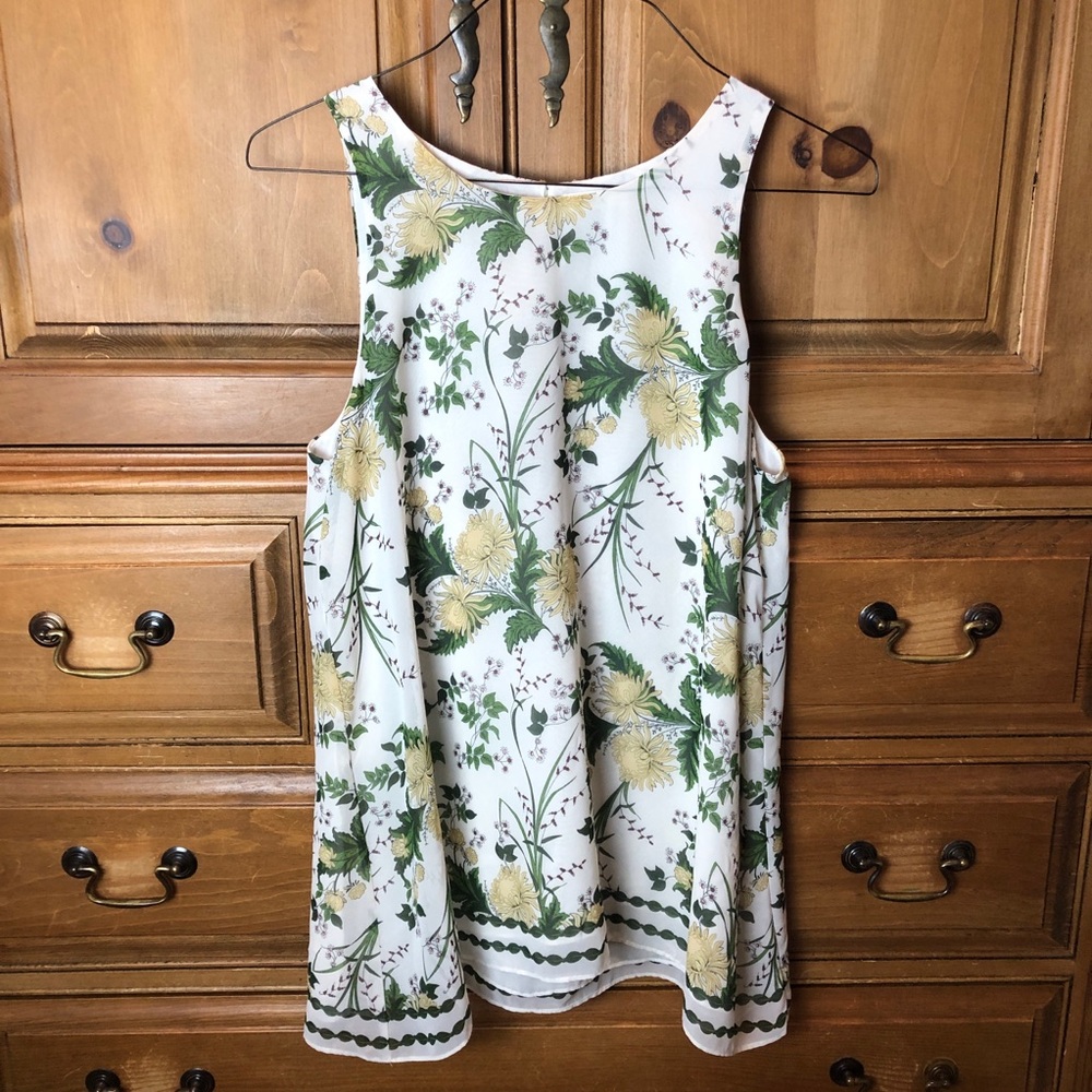 Max Studio Floral Sleeveless Top - Green and Cream